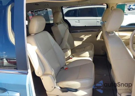 2010 Volkswagen Routan Se from USA, damaged, VIN 2V4RW3D19AR246102